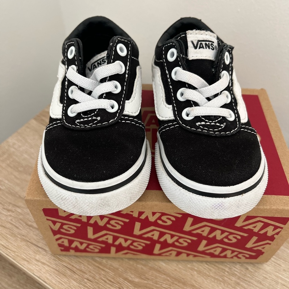 Worn Vans Ward Slip-On Sneaker - Kids, size 5.0 TD.